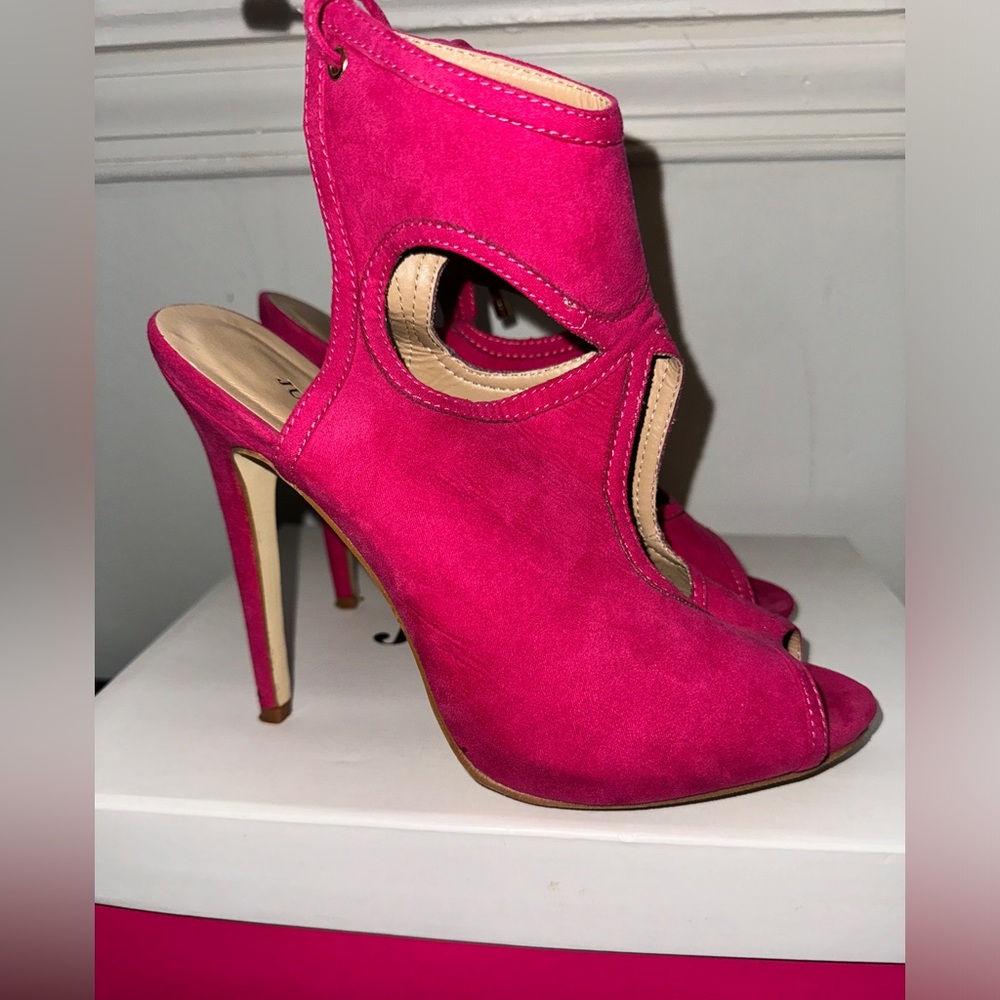 Hot Pink Heels